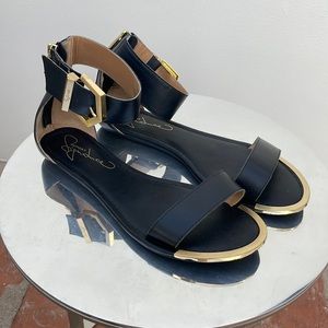 Report Signature black flat sandals with gold metal details